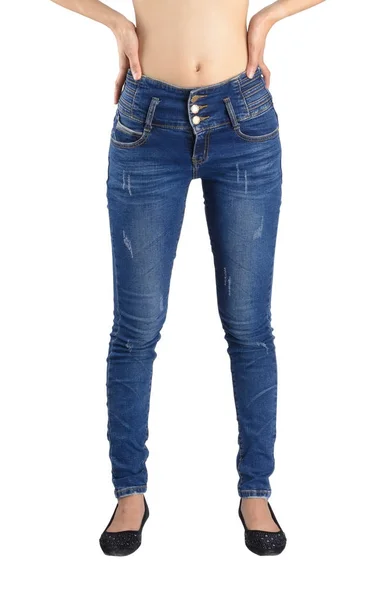 Sexig kvinna bär blå jeans. — Stockfoto