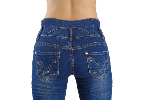 Сексуальная женщина в синих джинсах . — стоковое фото