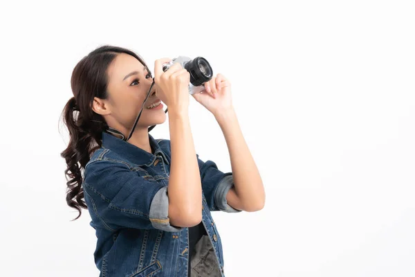 Beautiful Female Tourist Wearing Black Hat Jeans Jacket Standing Take — Stock Photo, Image