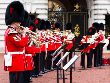Muhafızları Buckingham Sarayı, Londra'nın Değiştir.