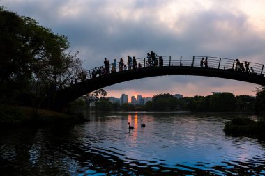 Ibirapuera Parkı gün batımında