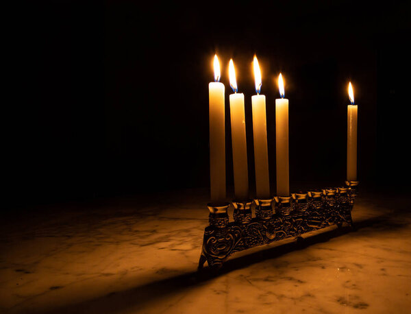 Фестиваль огней, Ханука, чанука, свечи зажжены на гладкой
 