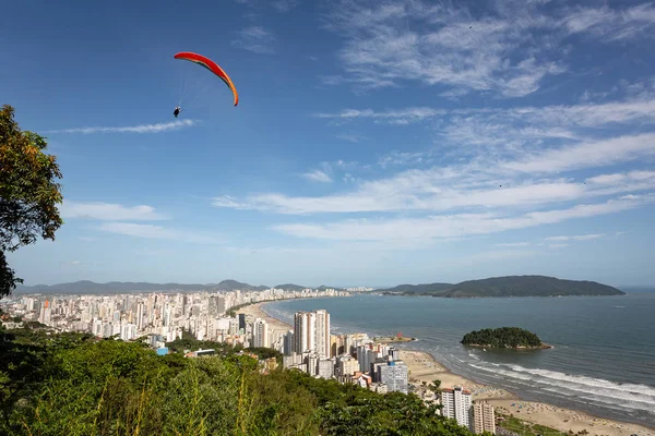 Brezilya 'nın Santos kentindeki plajın havadan görünüşü — Stok fotoğraf