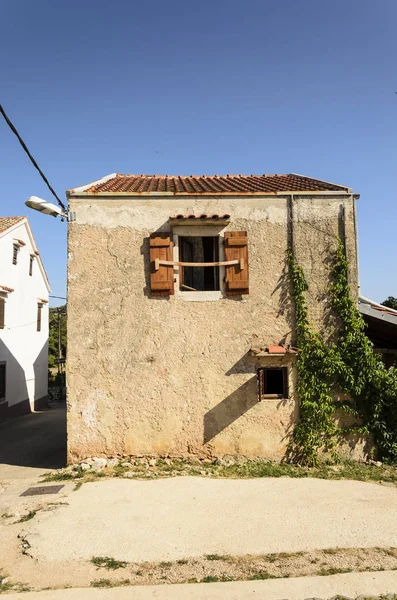 Antiguo pueblo en Croacia — Foto de Stock