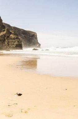 kum üzerinde yansıma