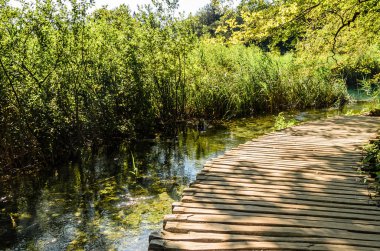 wooden path at Plitvice lakes park