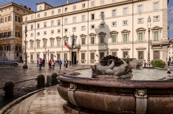 Praça do Palácio Chigi em Roma — Fotografia de Stock