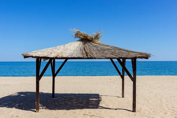 Tent on the shore of the Black Sea — Stock Photo, Image