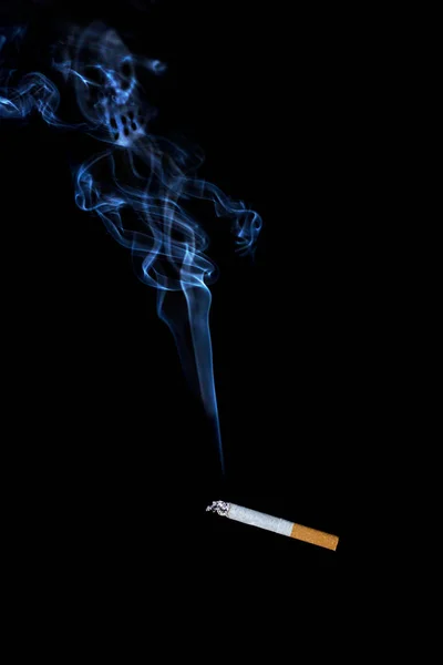 Fumare è dannoso per la salute — Foto Stock