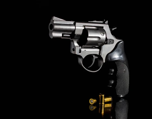 Gun with ammunition — Stock Photo, Image