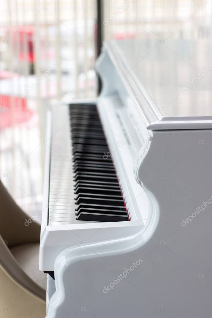 White piano with black keys