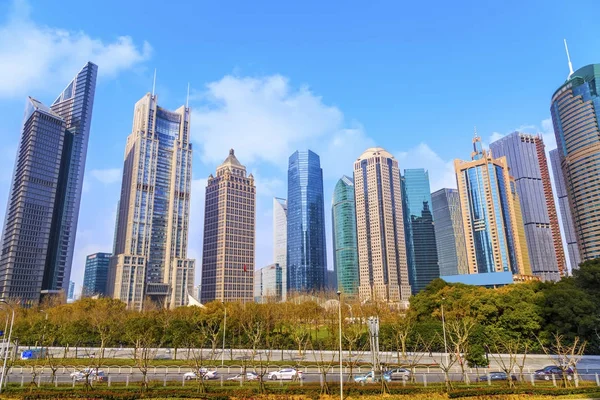Edificio Ciudad Shanghai Lujiazui — Foto de Stock