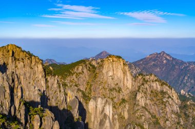 Huangshan Dağı, Çin 'deki güzel dağlar ve nehirler.