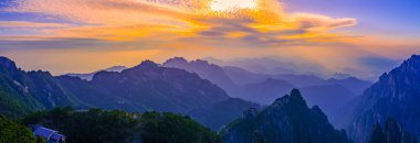 Huangshan Dağı, Çin 'in güzel manzarası.