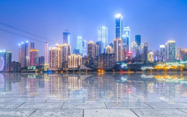 Yol ve Chongqing kentsel mimari peyzaj silüeti