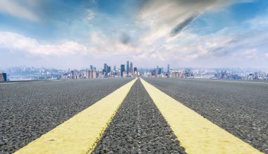 Yol ve Chongqing kentsel mimari peyzaj silüeti