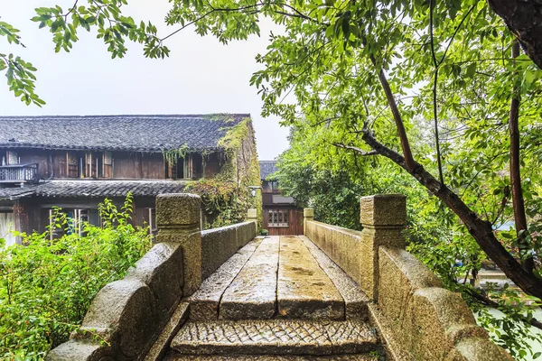 Wuzhenの美しい川や古代建築の風景 — ストック写真