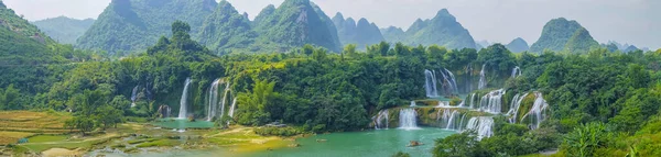 Водопад Пейзаж Китае Азии — стоковое фото