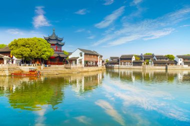 Suzhou Tang eski binanın nehir kıyısında.