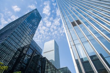 Çin 'in Shenzhen şehrinde gökdelenlerin alçak açılı görüntüsü