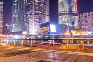 Şangay Lujiazui Finansal Bölge Meydanı Gecesi