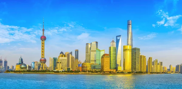 Edificio Ciudad Shanghai Lujiazui — Foto de Stock