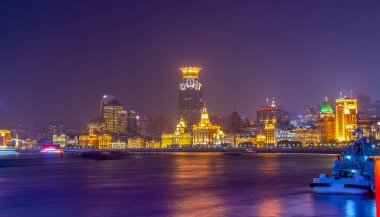 Bund, Şangay 'daki mimari manzaranın gece manzarası.