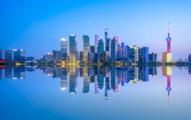 Şangay 'daki kentsel inşaatın ufuk çizgisi