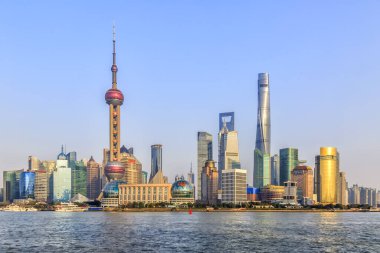 Şangay 'daki kentsel mimari manzaranın silüeti