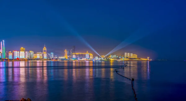 Qingdao Daki Kentsel Mimari Manzaranın Silüeti — Stok fotoğraf