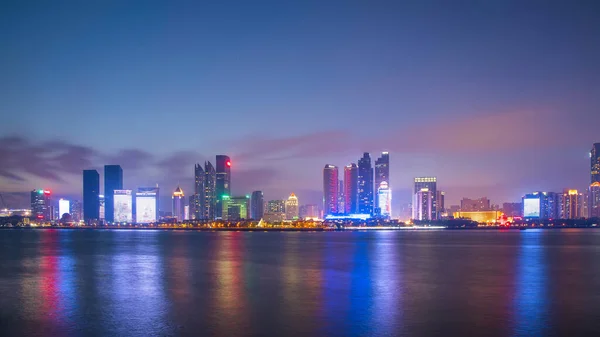 Qingdao Paisagem Cidade Vista Noturna — Fotografia de Stock