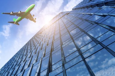 Shenzhen Finansal Bölgesi 'nde gökdelenlerden oluşan cam duvarlar inşa ediyor.