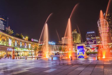 Şehir mimarisi peyzaj çeşmesi