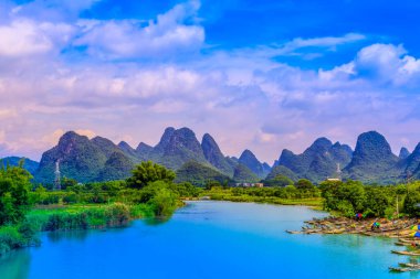 Yangshuo Xingping Lijiang Nehri Doğal Manzara