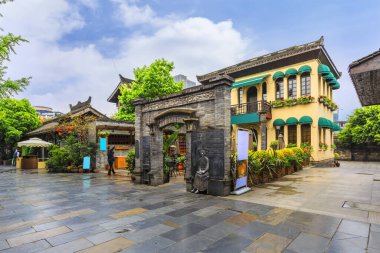 Chengdu 'daki eski kasaba caddesi.