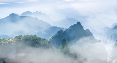 Huangshan Dağı 'nın güzel doğal manzarası.