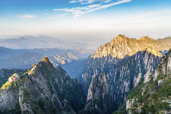 Huangshan Dağı 'nda gün doğumu, Çin