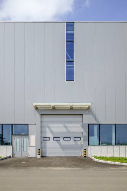 Modern fabrika deposu