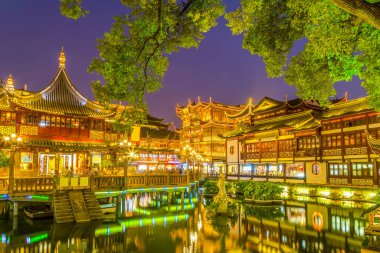 Shanghai Şehir Tanrısı Tapınağı gecesi