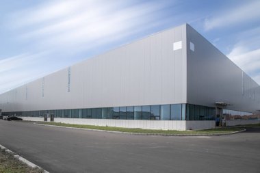 Modern fabrika binaları ve depoları