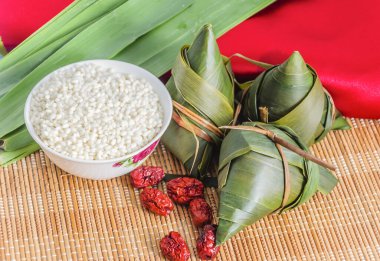 Zongzi Çin yemeği.