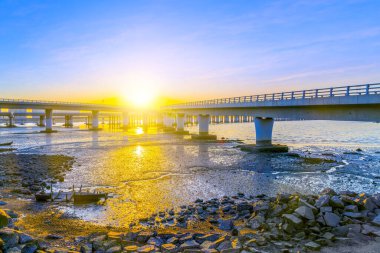 Qingdao Jiaozhou Körfezi Köprüsü