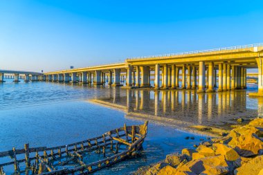 Qingdao Jiaozhou Körfezi Köprüsü