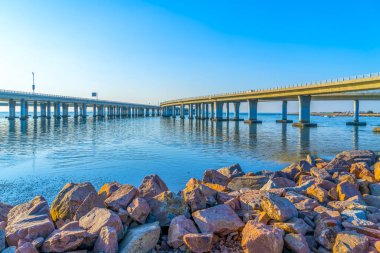 Qingdao Jiaozhou Körfezi Köprüsü