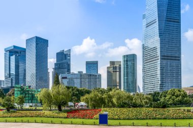 Shanghai Finans Bölgesi 'nde gökdelenler inşa ediliyor.