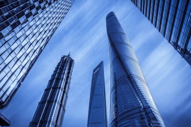 Shanghai Finans Bölgesi 'nde gökdelenler inşa ediliyor.