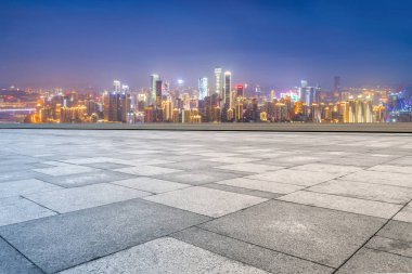 Yol ve Chongqing kentsel mimari peyzaj silüeti