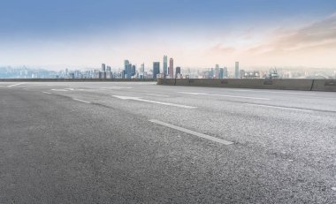 Yol ve Chongqing kentsel mimari peyzaj silüeti