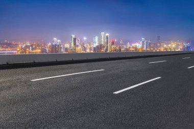 Yol ve Chongqing kentsel mimari peyzaj silüeti