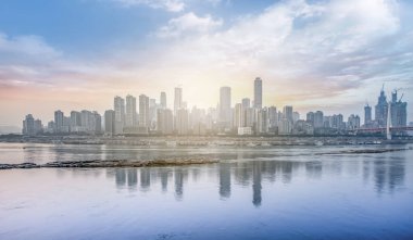 Chongqing 'deki kentsel mimari manzaranın silüeti.